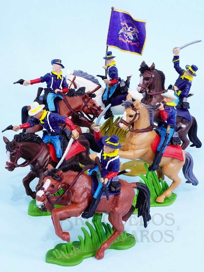 Brinquedos Antigos - Britains - DSG - Conjunto com seis Soldados da Sétima Cavalaria a cavalo Reedição Década de 1990